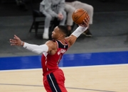 爱游戏官方-魔术横扫尼克斯，麦科勒姆点燃赛场