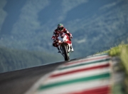 爱游戏入口-西甲国家德比之夜，锡安防守端锁死对手，篮球与足球的跨界启示