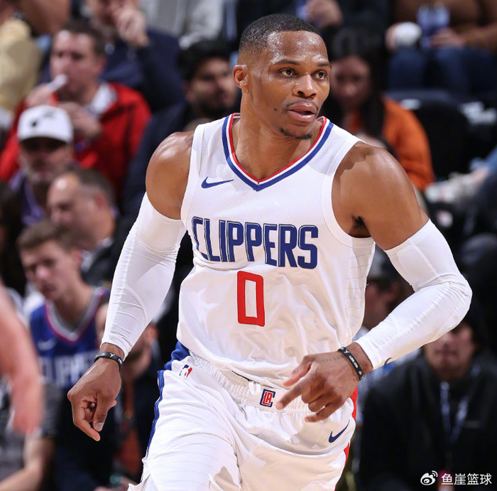 魔术爆冷爵士,乔治完成帽子戏法 魔术爆冷爵士,乔治完成帽子戏法