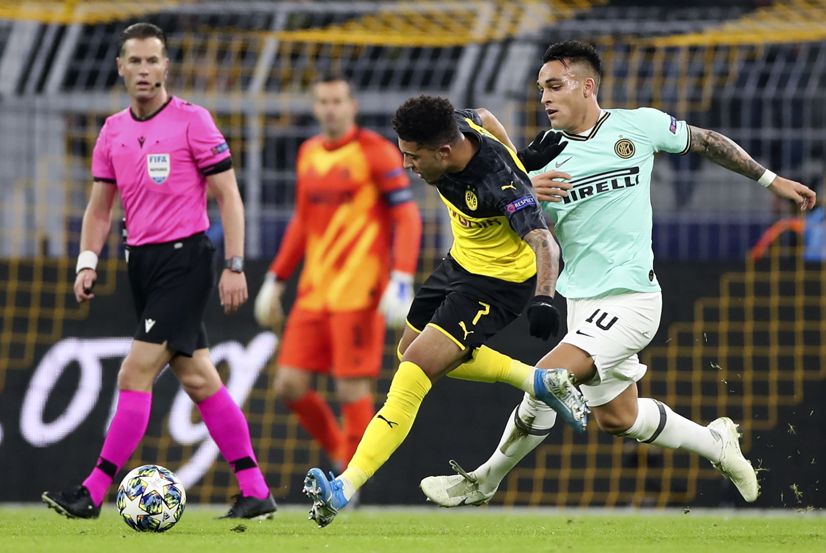 多特蒙德绝地反击国际米兰，卡塞米罗打破历史纪录