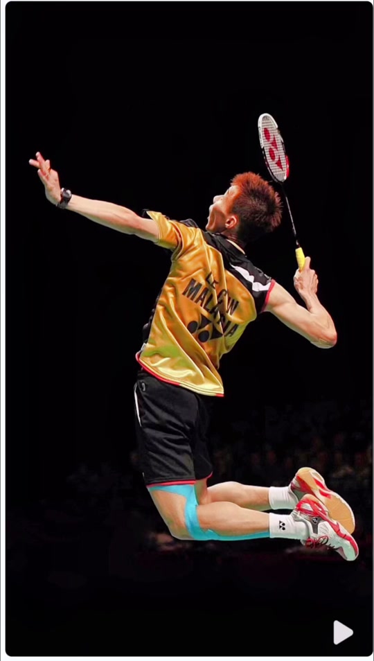 泰国羽毛球队绝杀英格兰羽毛球队，李宗伟惊艳世界