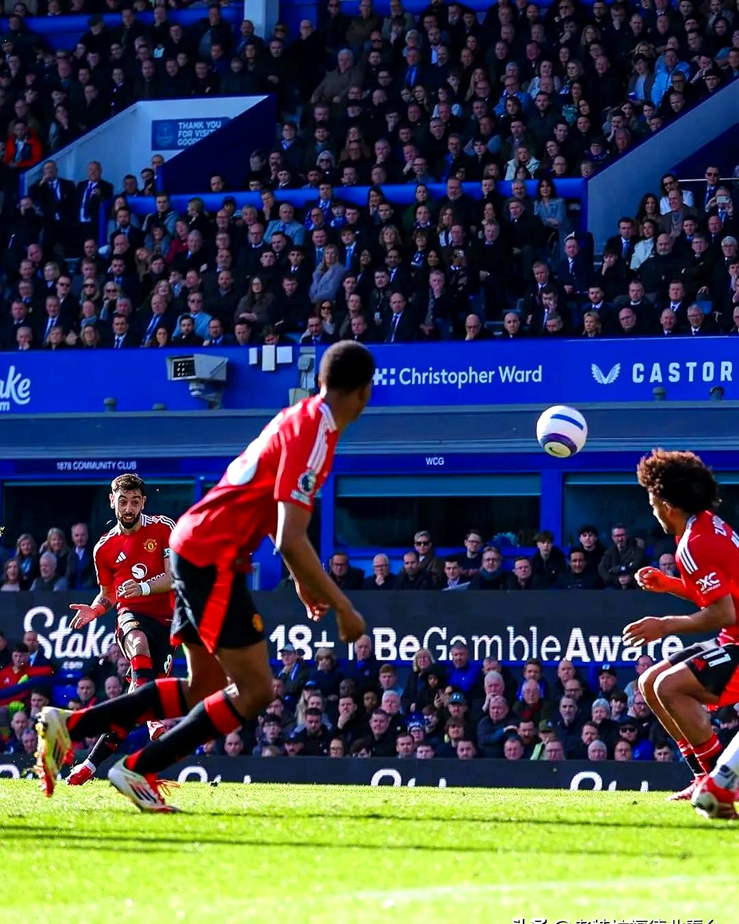 曼城绝杀曼联，伊布高光表现