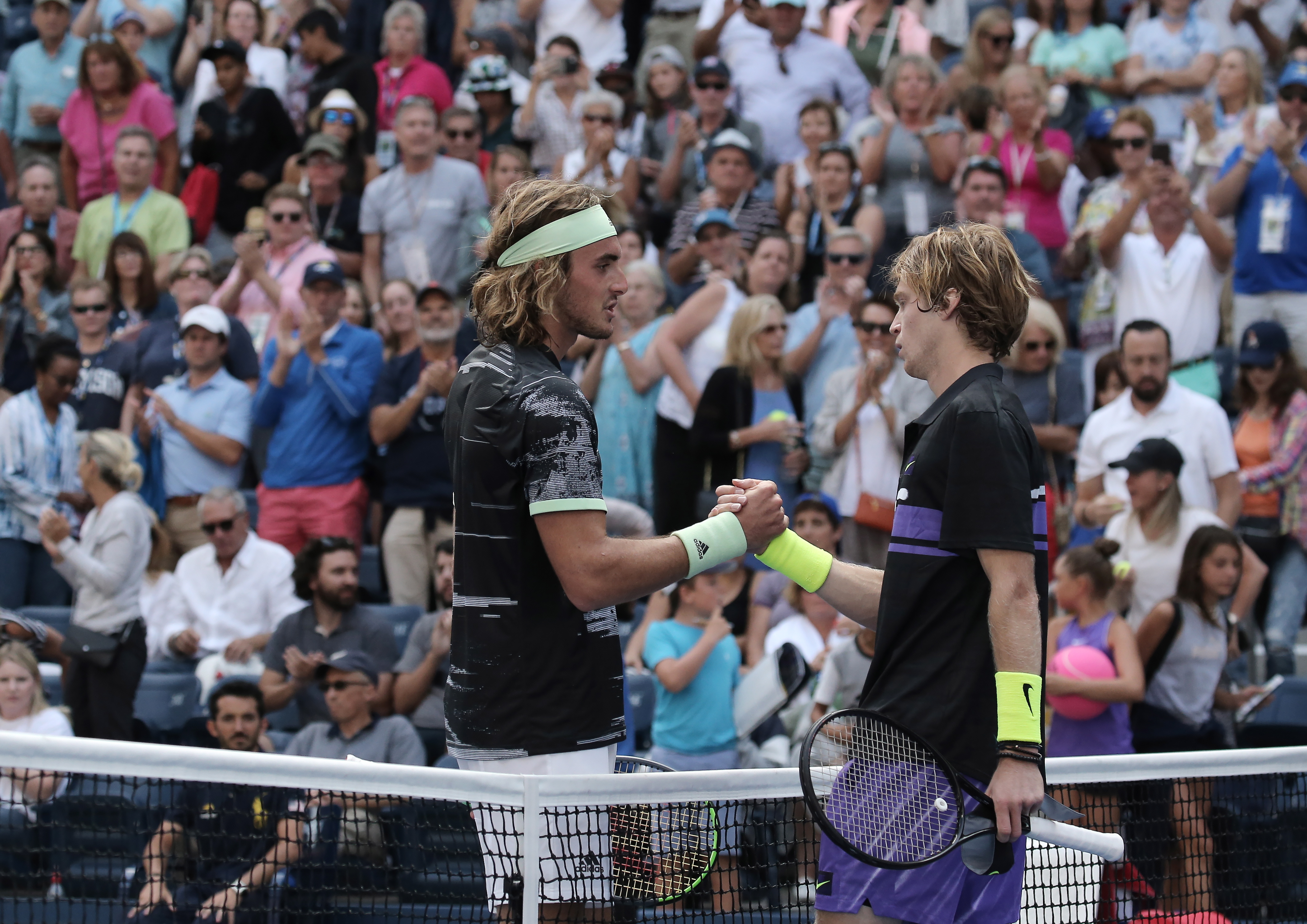 欧洲网球队碾压日本网球队,西西帕斯高光表现 欧洲网球队碾压日本网球队,西西帕斯高光表现