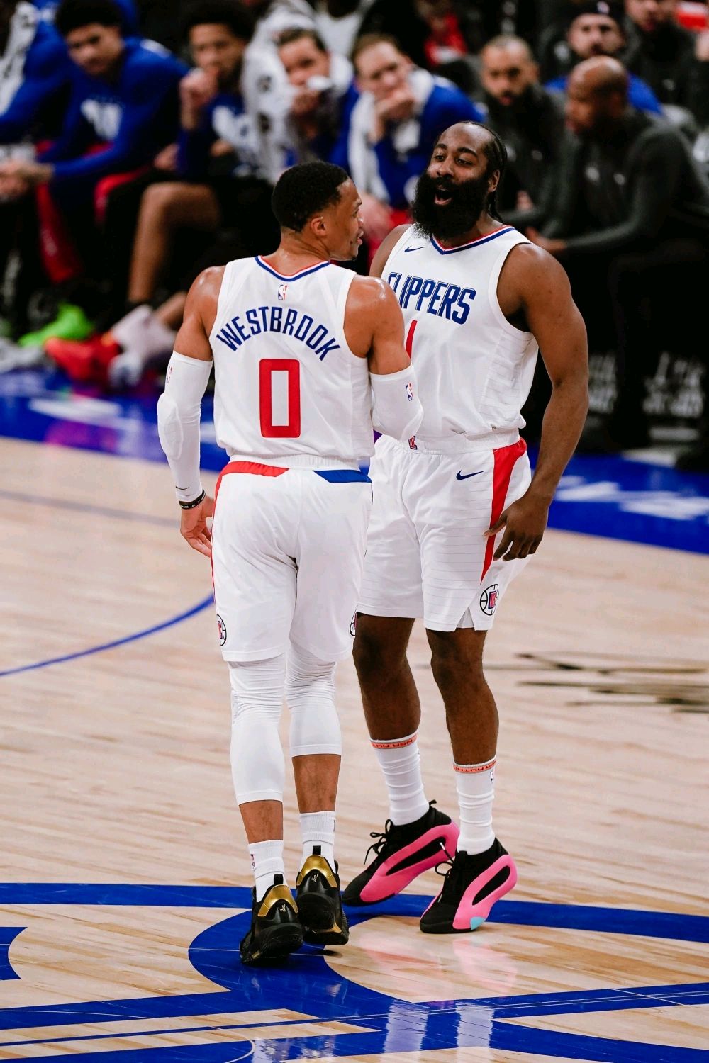 四川队逆转上海队,哈登惊艳四座 四川队逆转上海队,哈登惊艳四座