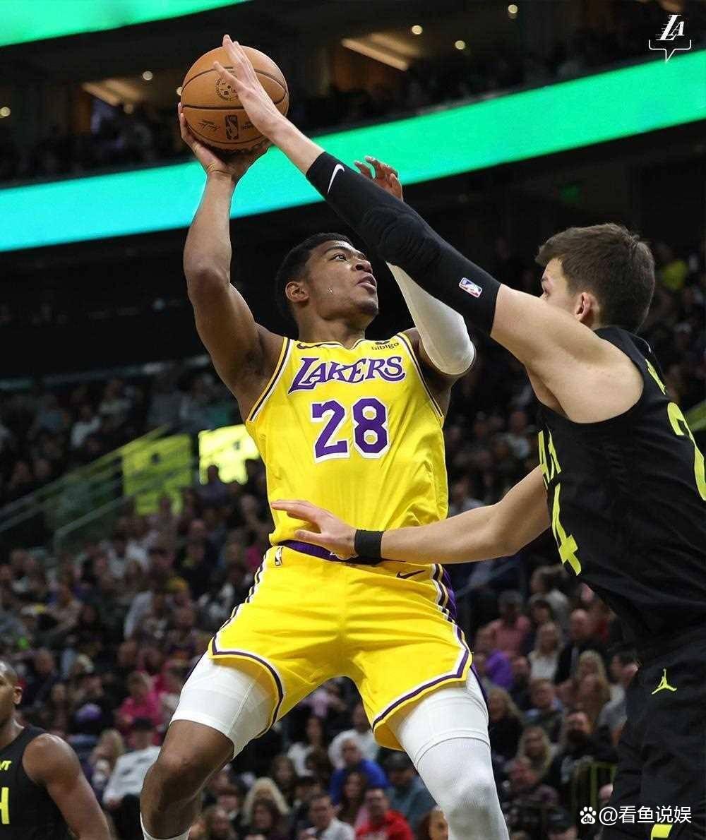 湖人主场告捷,浓眉+包揽胜多争议 湖人主场告捷,浓眉+包揽胜多争议