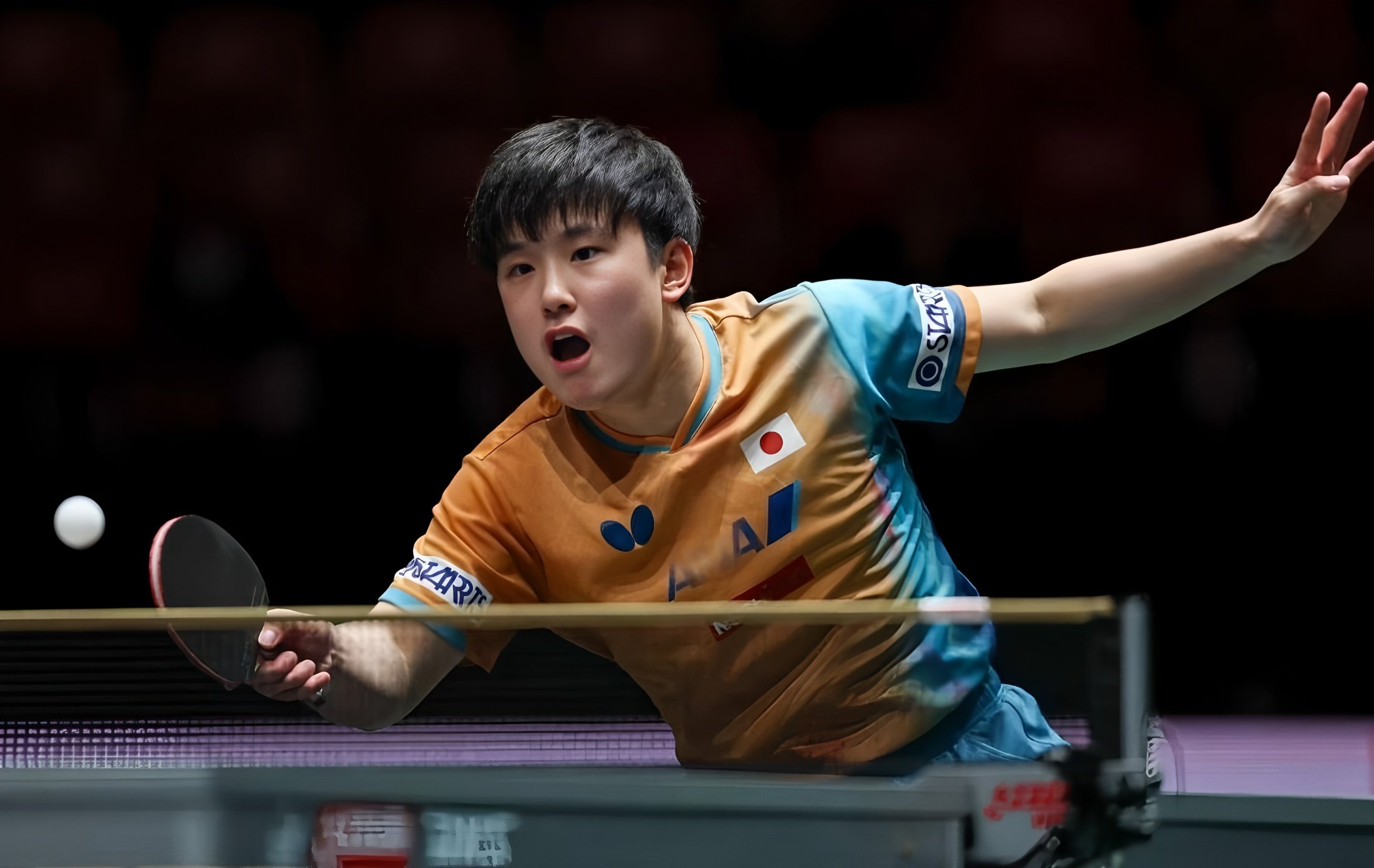 韩国队险胜英格兰队，张本智和高光表现