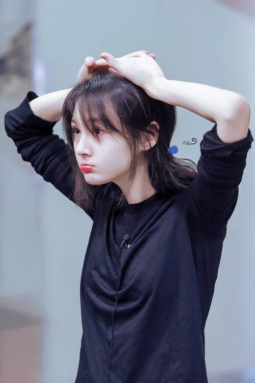 马赛终场奇迹,梅西一锤定音,绝境中绽放的王者光芒