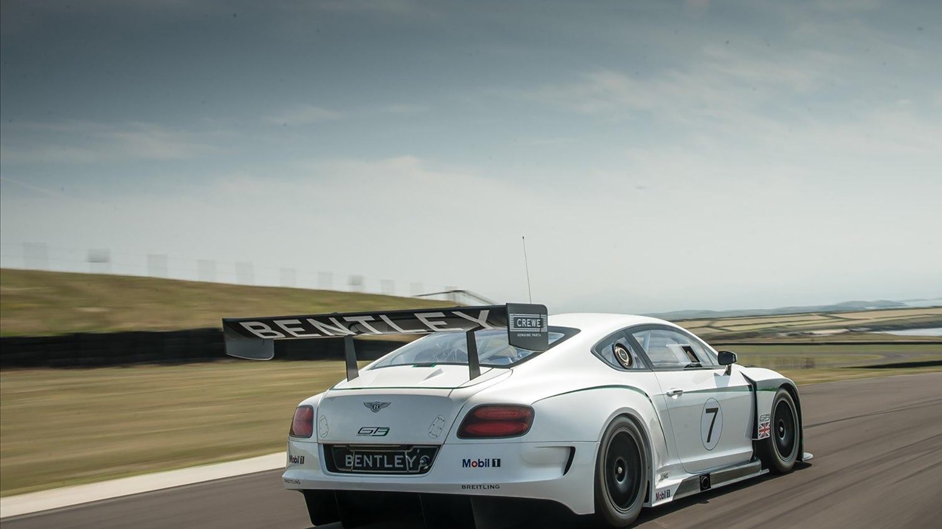 南美旋风席卷欧洲,阿尔瓦雷斯德比封神,巴西新星导演逆转传奇