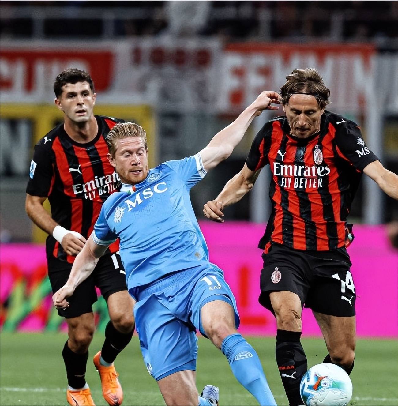 意乙球队接连失利，升级形势堪忧