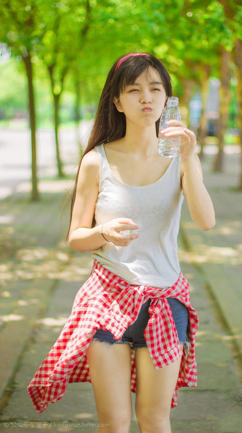 伦纳德关键时刻一锤定音，骑士窒息防守压制尼克斯反扑