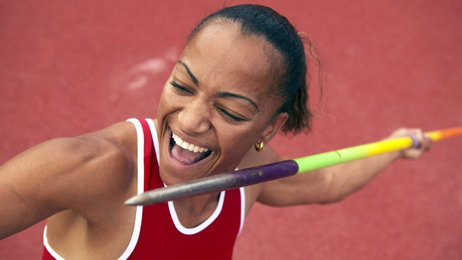 赛道上的公牛，武切维奇在F1街道赛接管比赛，硬仗取胜活塞